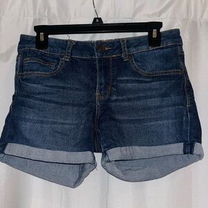SO Jean Shorts size 9 (stretchy so they fit more like a 6-8)